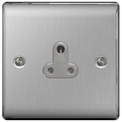 BG NBS29G Unswitched Round Pin Socket 5A