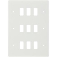 BG R89 Grid Frontplate 9 Gang White