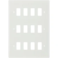 BG R812 Grid Frontplate 12 Gang White