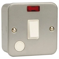 Click CL023 Switched Connection Unit & Neon 20A Metal Clad