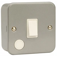 Click CL022 Switched Connection Unit & Flex Out 20A Metal Clad